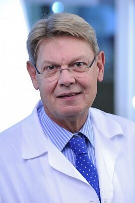 Doctor Rheumatologist Manfred